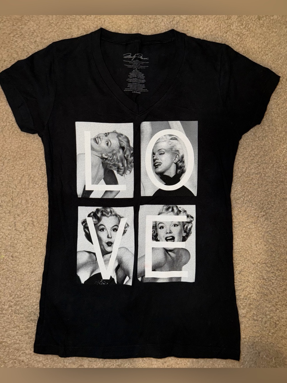 Marilyn Monroe Black Graphic V-Neck Women's Tee - LOVE Photo Panels